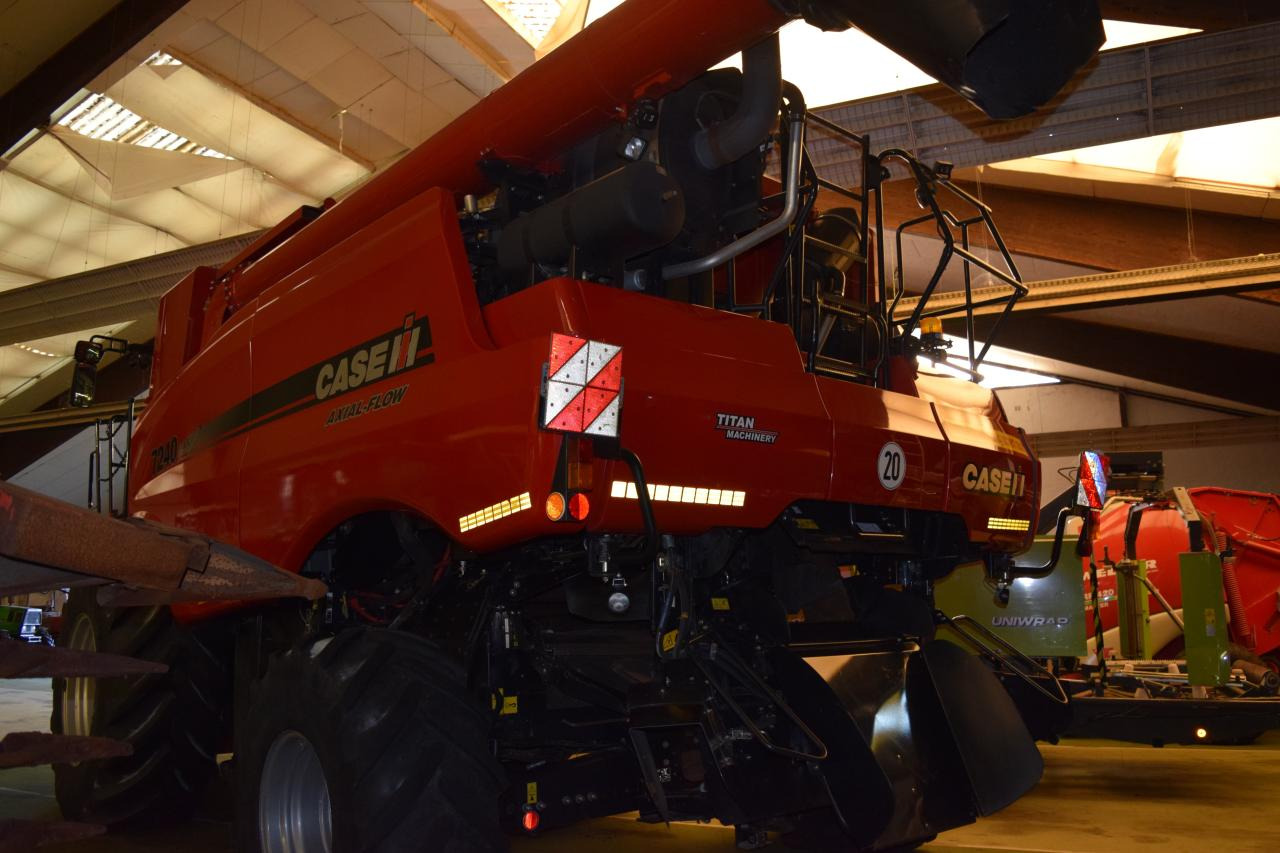 Case-IH 7240 Axial Flow - حصادة موحَّدة: صورة 4 Case-IH 7240 Axial Flow - حصادة موحَّدة: صورة 4