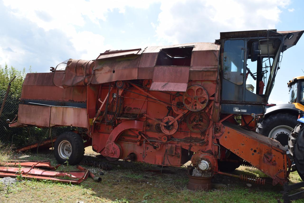 Deutz-Fahr 1620 hydro *zur Teileverwertung* - حصادة موحَّدة: صورة 3 Deutz-Fahr 1620 hydro *zur Teileverwertung* - حصادة موحَّدة: صورة 3