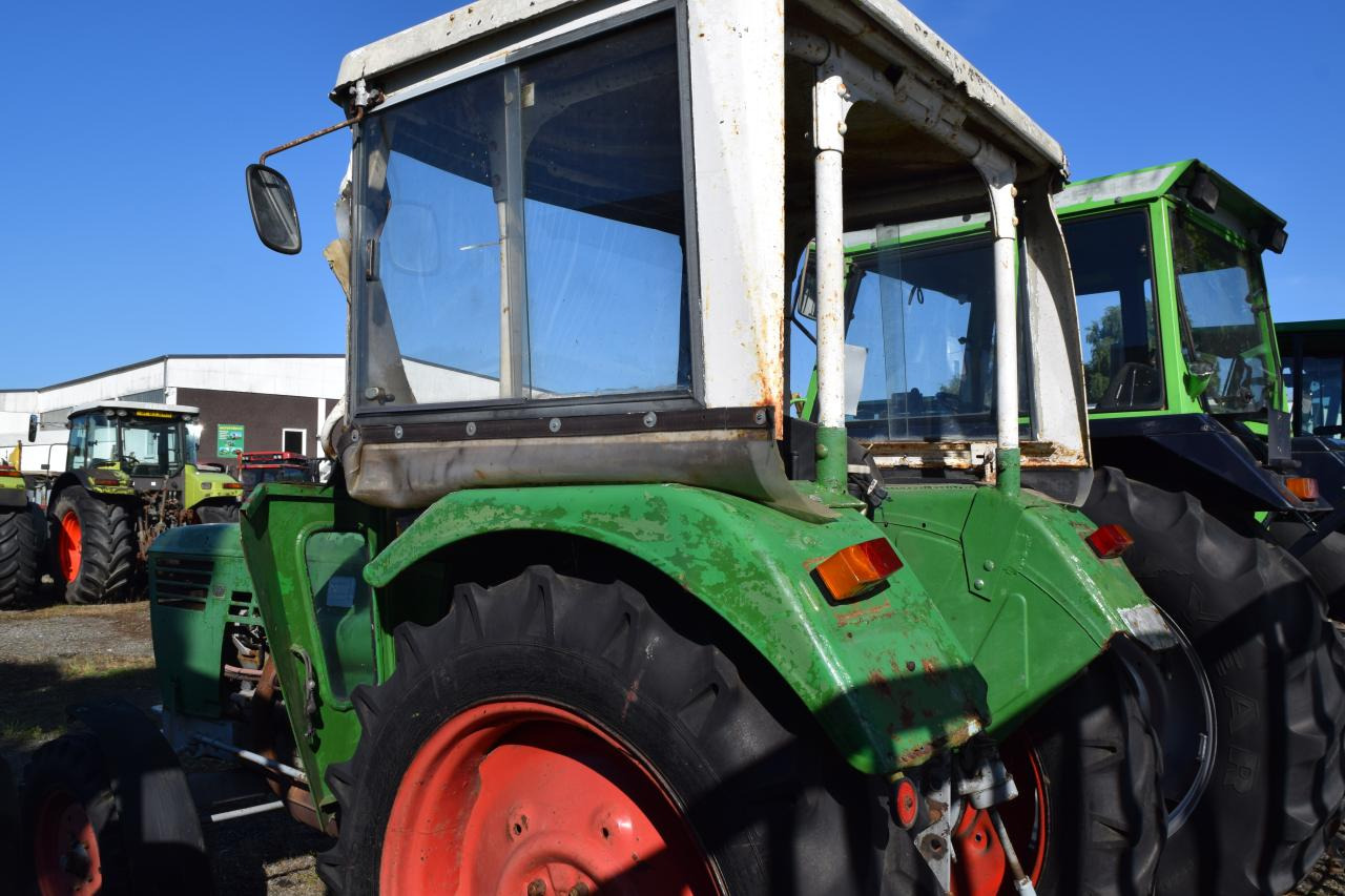 Deutz-Fahr D4006 - جرار: صورة 3 Deutz-Fahr D4006 - جرار: صورة 3