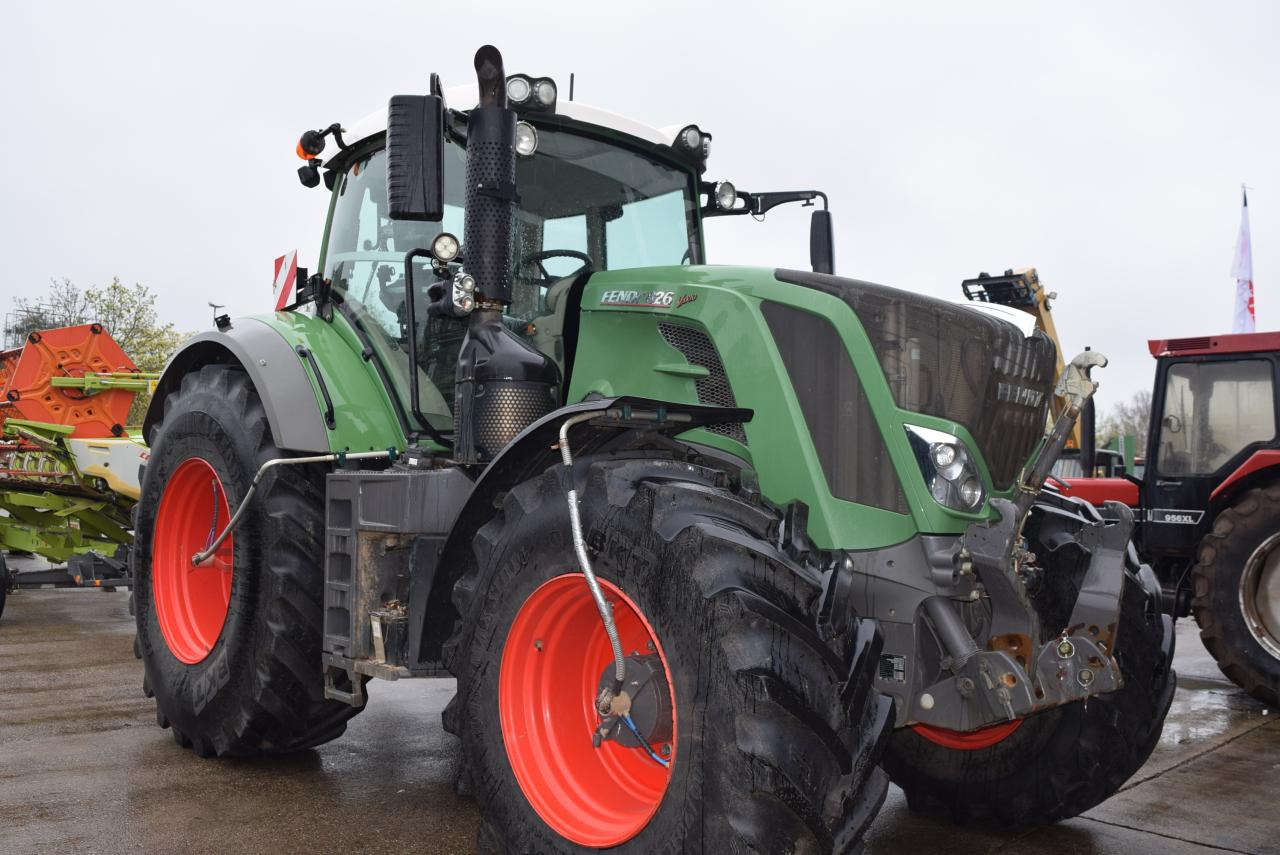 Fendt 826 Vario ProfiPlus - جرار: صورة 4 Fendt 826 Vario ProfiPlus - جرار: صورة 4