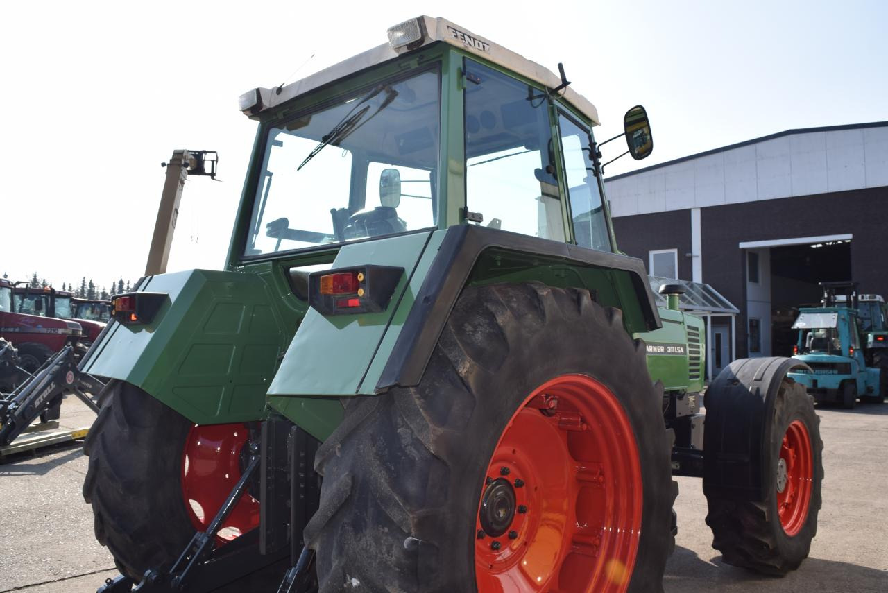 Fendt Farmer 311 LSA - جرار: صورة 3 Fendt Farmer 311 LSA - جرار: صورة 3