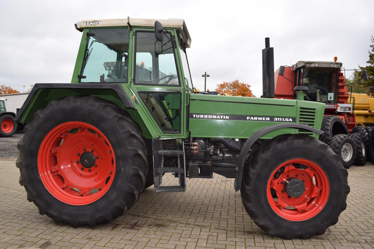 Fendt Farmer 311 LSA - جرار: صورة 1 Fendt Farmer 311 LSA - جرار: صورة 1