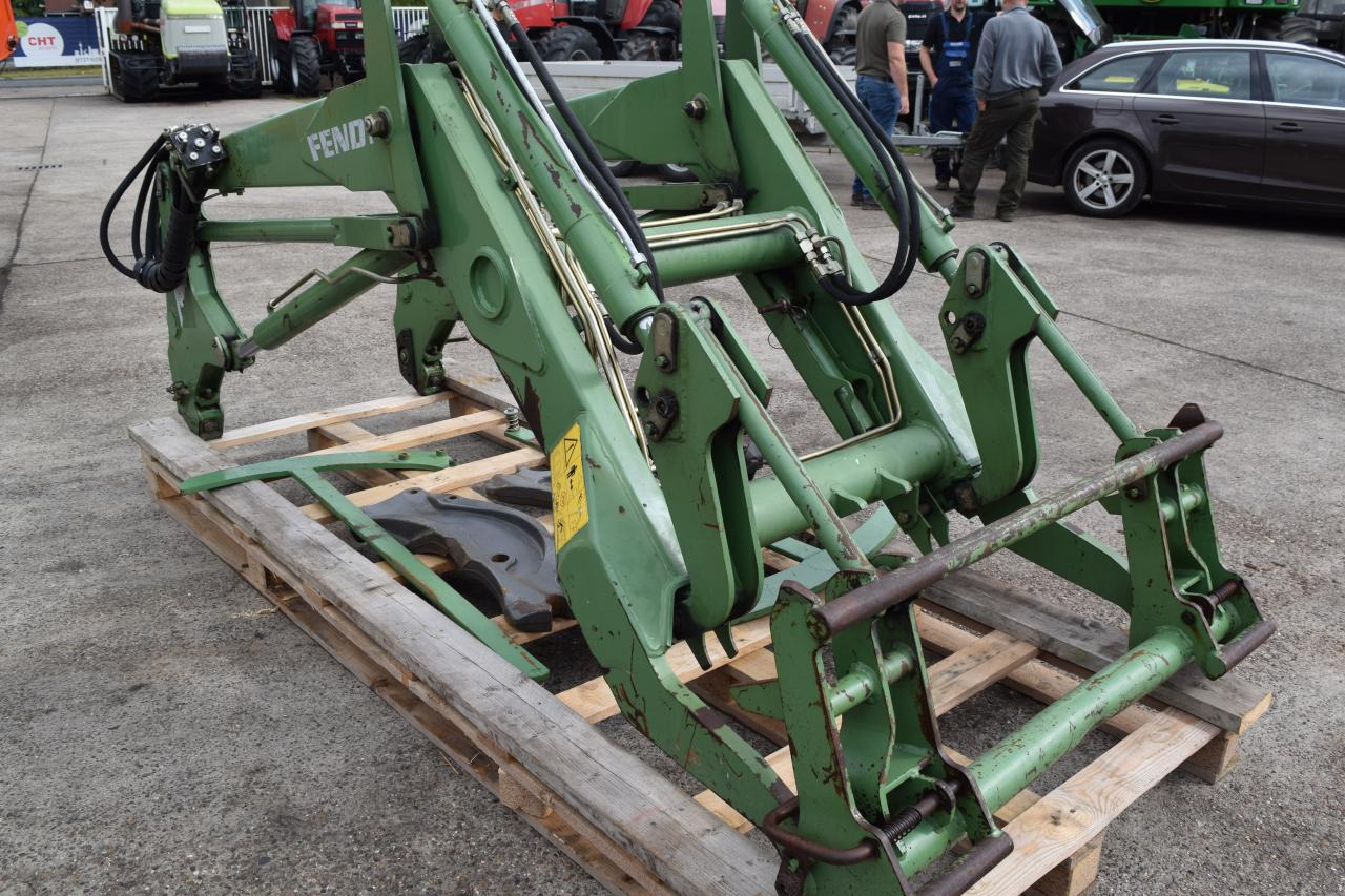 Fendt Frontlader für Serie 400 - رافعة أمامية للجرار: صورة 5 Fendt Frontlader für Serie 400 - رافعة أمامية للجرار: صورة 5