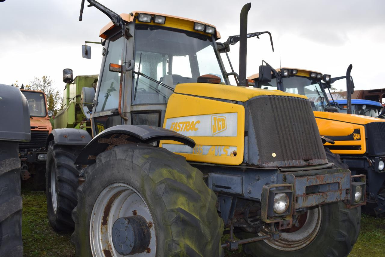 JCB Fastrac 2135 - 4WS - جرار: صورة 1 JCB Fastrac 2135 - 4WS - جرار: صورة 1