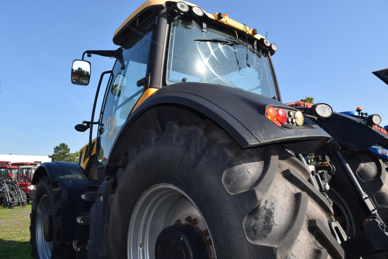 JCB Fastrac 8250 - جرار: صورة 4 JCB Fastrac 8250 - جرار: صورة 4