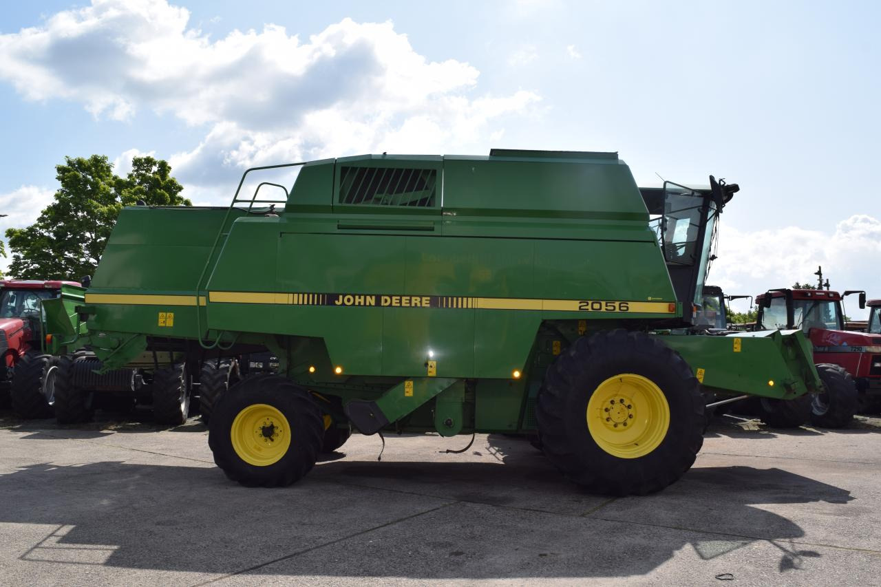 John Deere 2056 - حصادة موحَّدة: صورة 1 John Deere 2056 - حصادة موحَّدة: صورة 1