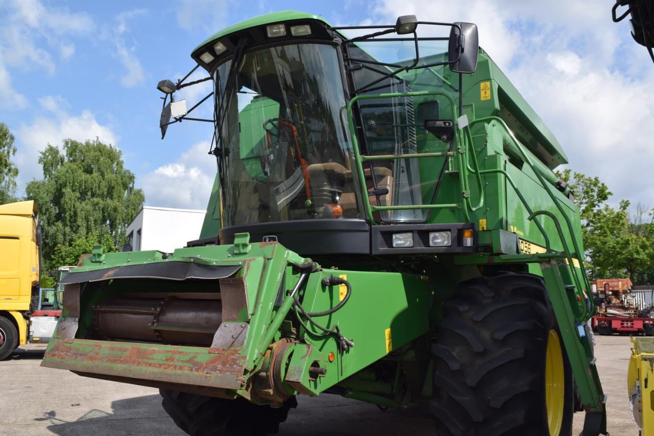 John Deere 2056 - حصادة موحَّدة: صورة 3 John Deere 2056 - حصادة موحَّدة: صورة 3