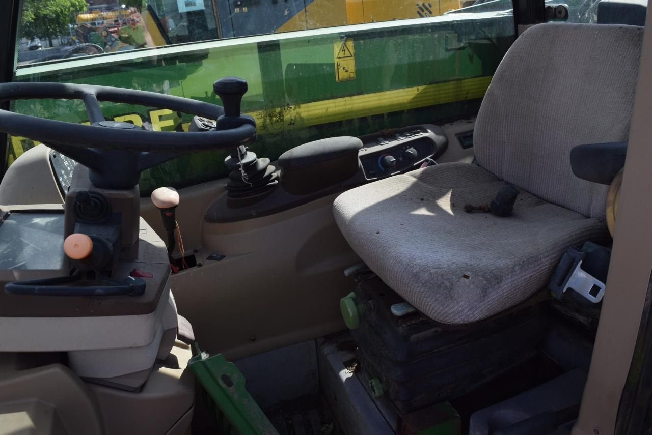 John Deere 3200 - رافعة تلسكوبية: صورة 5 John Deere 3200 - رافعة تلسكوبية: صورة 5