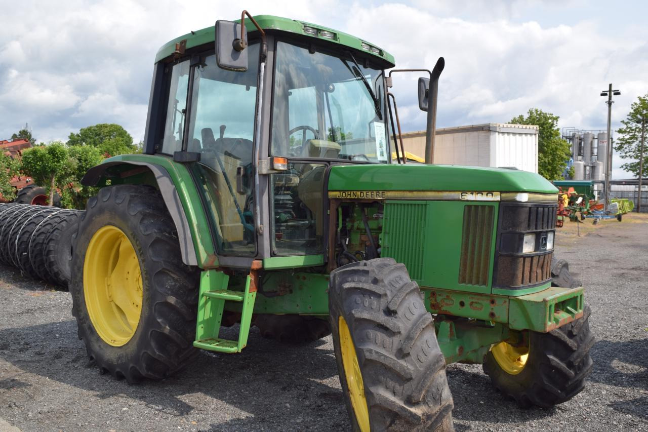 John Deere 6100 - جرار: صورة 2 John Deere 6100 - جرار: صورة 2