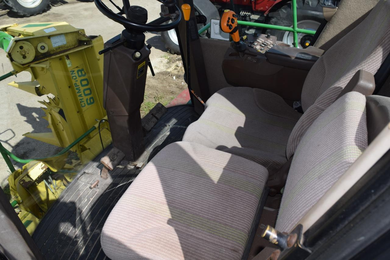John Deere 7400 - حصادة الأعلاف: صورة 5 John Deere 7400 - حصادة الأعلاف: صورة 5