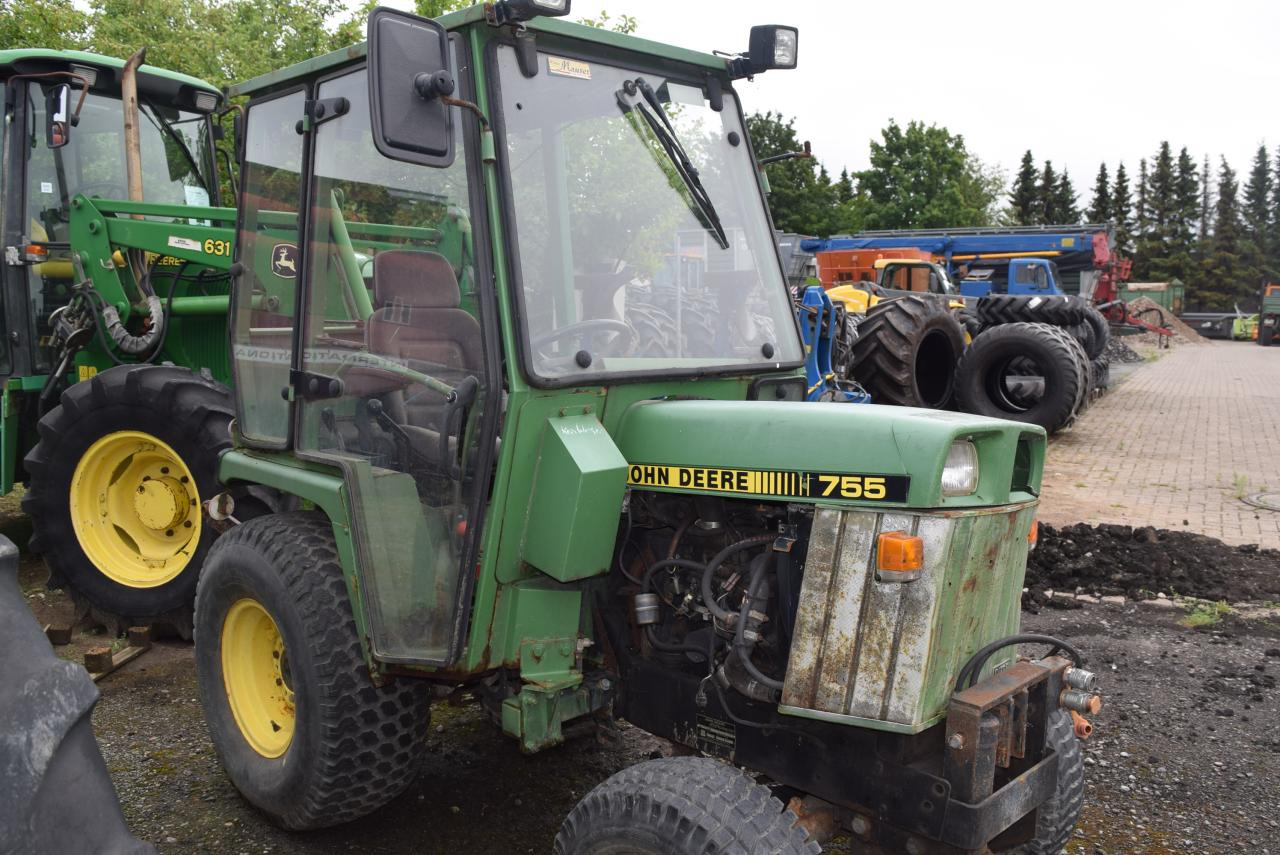 John Deere 755 - جرار: صورة 4 John Deere 755 - جرار: صورة 4
