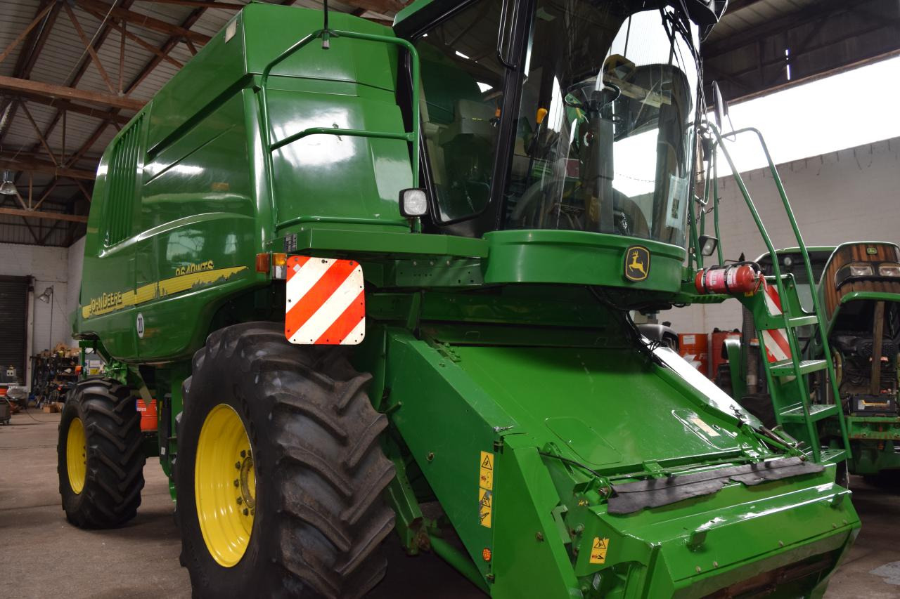 John Deere 9640 WTS - حصادة موحَّدة: صورة 1 John Deere 9640 WTS - حصادة موحَّدة: صورة 1