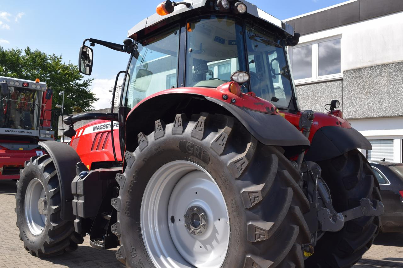 Massey Ferguson MF 7715 Dyna-6 - جرار: صورة 4 Massey Ferguson MF 7715 Dyna-6 - جرار: صورة 4