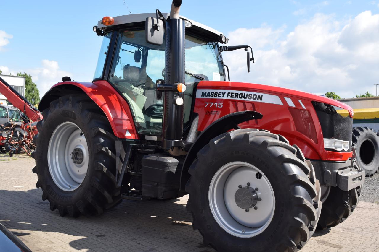 Massey Ferguson MF 7715 Dyna-6 - جرار: صورة 1 Massey Ferguson MF 7715 Dyna-6 - جرار: صورة 1