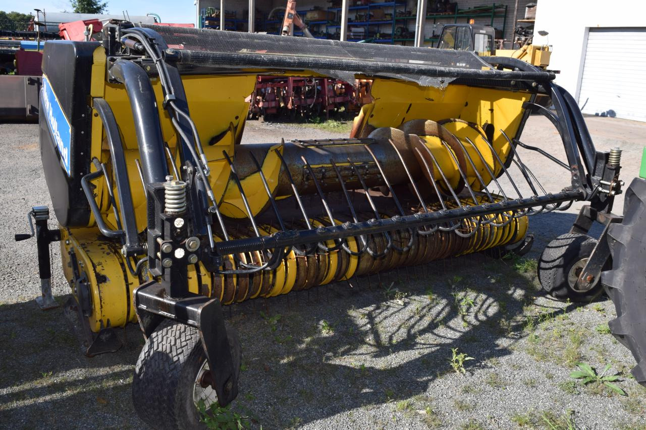 New Holland 273 *Pick Up* - ملحق حصادة أعلاف: صورة 1 New Holland 273 *Pick Up* - ملحق حصادة أعلاف: صورة 1