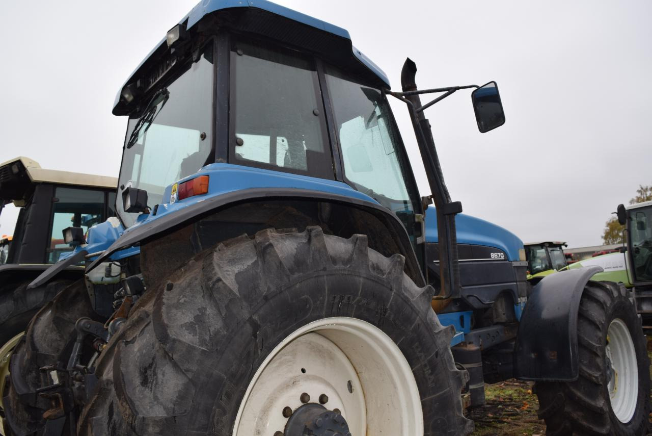New Holland 8670 TA - جرار: صورة 4 New Holland 8670 TA - جرار: صورة 4