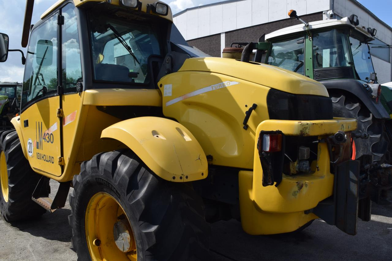 New Holland LM 430 - رافعة تلسكوبية: صورة 4 New Holland LM 430 - رافعة تلسكوبية: صورة 4