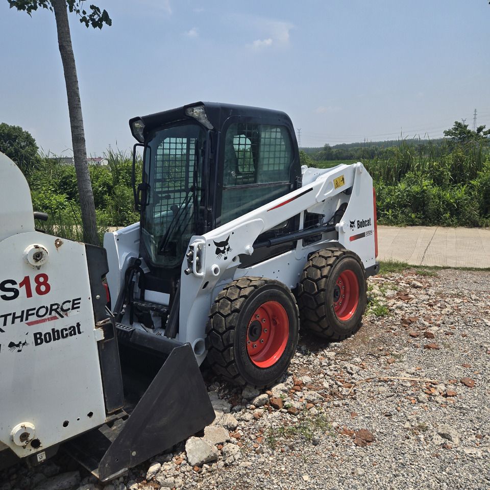 BOBCAT S550 - شيول صغير: صورة 4 BOBCAT S550 - شيول صغير: صورة 4