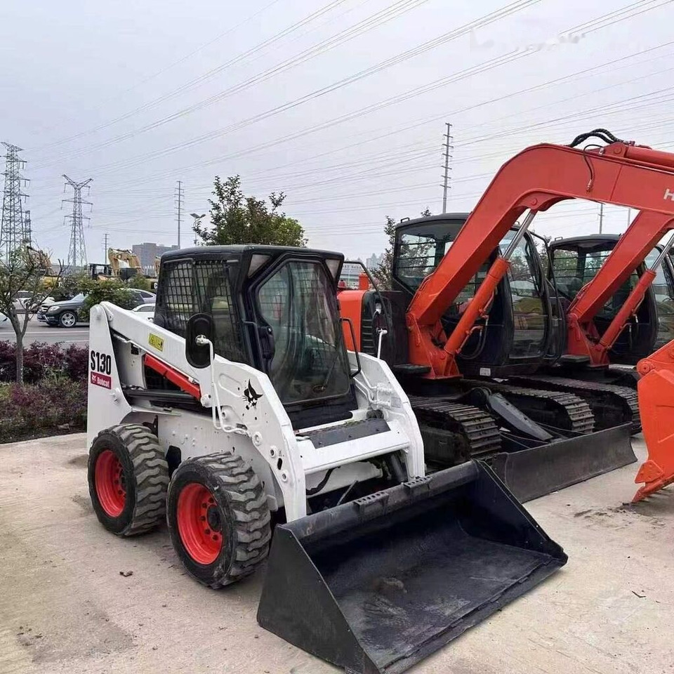 Bobcat S130 - شيول صغير: صورة 2 Bobcat S130 - شيول صغير: صورة 2