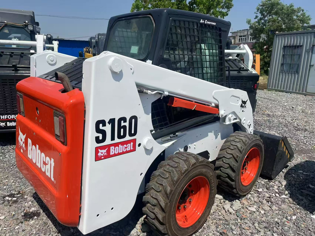 Bobcat S160 - شيول صغير: صورة 1 Bobcat S160 - شيول صغير: صورة 1