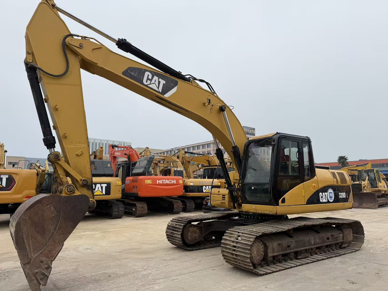 CAT 320D - حفار زحاف: صورة 1 CAT 320D - حفار زحاف: صورة 1