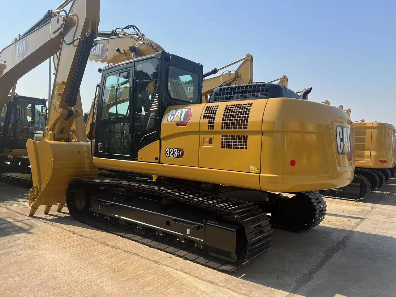 CAT 323GX - حفار زحاف: صورة 4 CAT 323GX - حفار زحاف: صورة 4