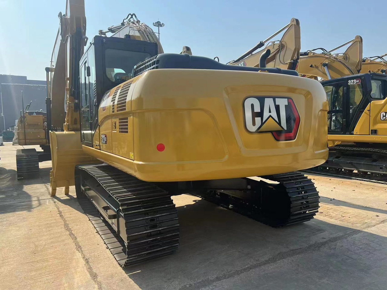 CAT 323GX - حفار زحاف: صورة 3 CAT 323GX - حفار زحاف: صورة 3