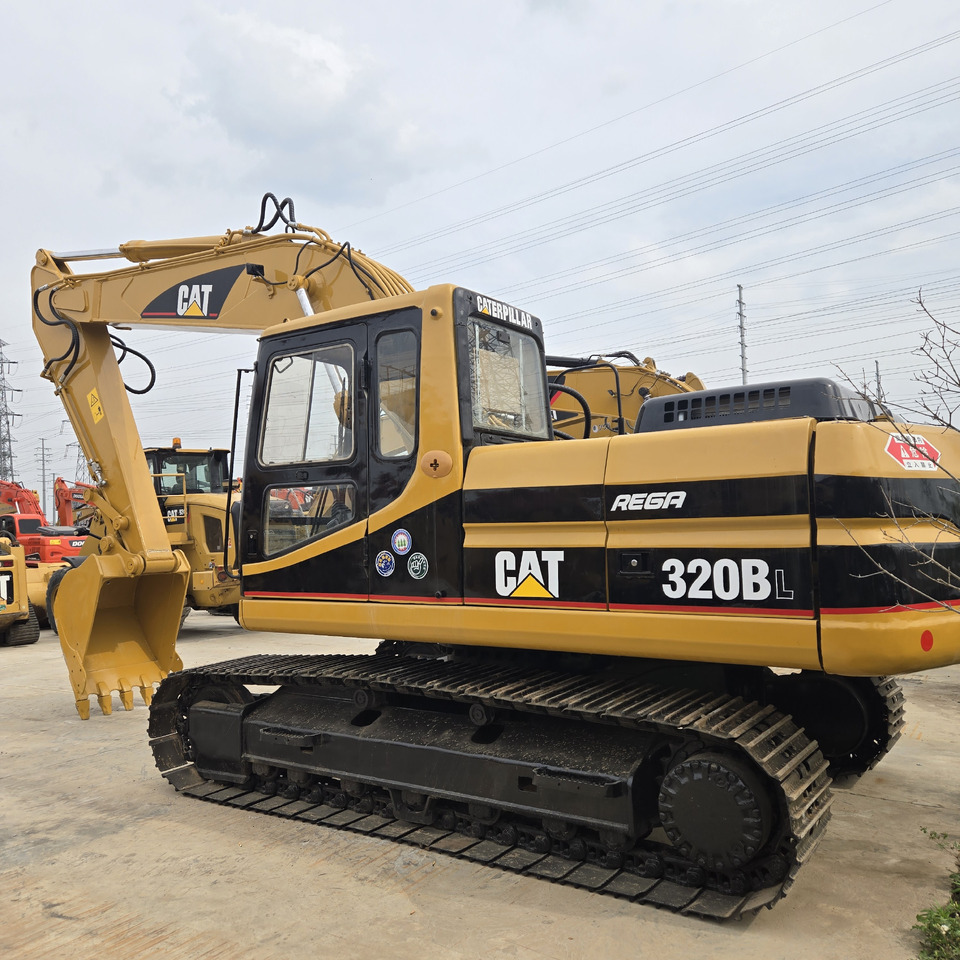 CATERPILLAR 320BL - حفار زحاف: صورة 4 CATERPILLAR 320BL - حفار زحاف: صورة 4