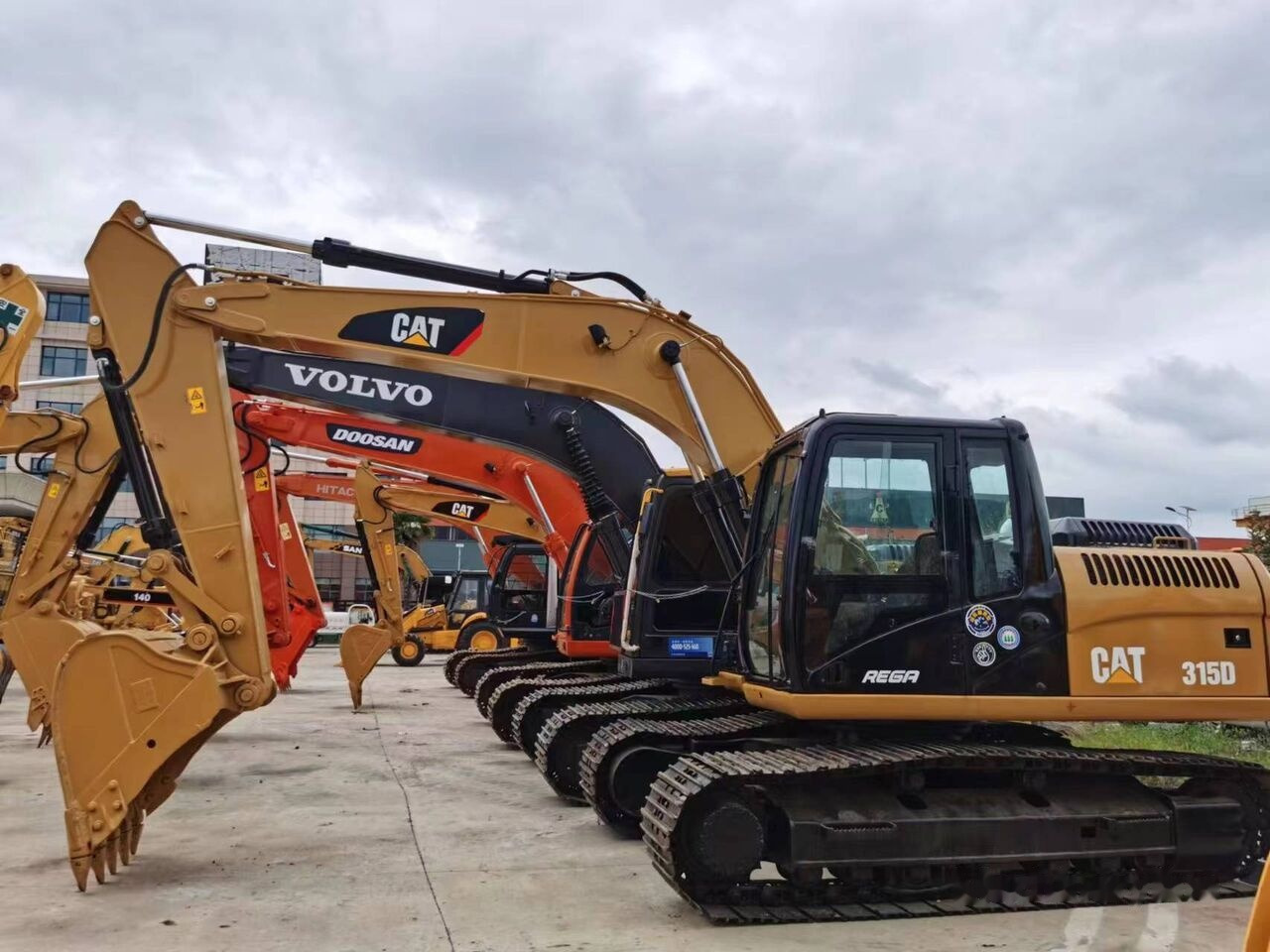Caterpillar 315D - حفار زحاف: صورة 1 Caterpillar 315D - حفار زحاف: صورة 1