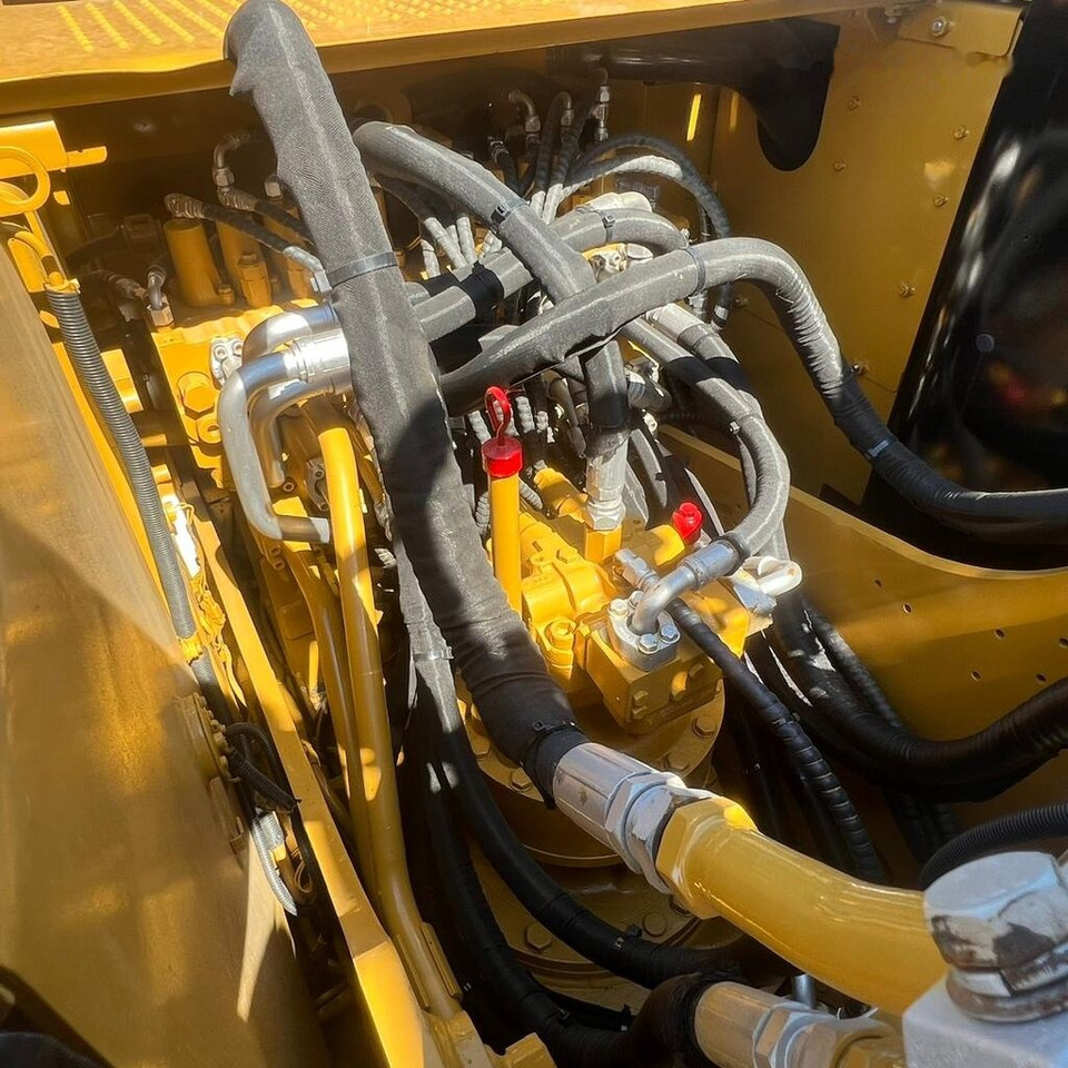 Caterpillar 320D2 - حفار زحاف: صورة 3 Caterpillar 320D2 - حفار زحاف: صورة 3