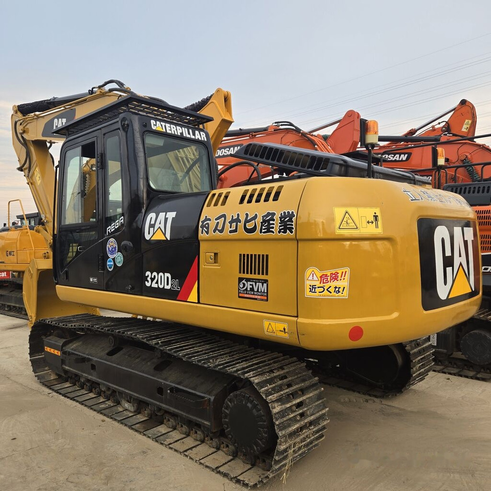 Caterpillar 320DL - حفار زحاف: صورة 4 Caterpillar 320DL - حفار زحاف: صورة 4