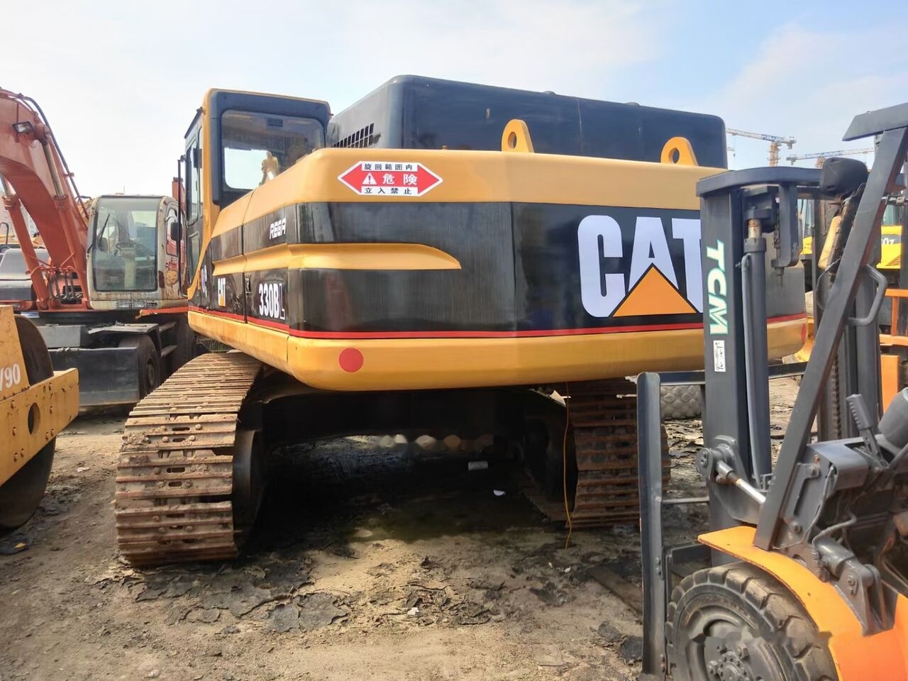 Caterpillar 330BL - حفار زحاف: صورة 1 Caterpillar 330BL - حفار زحاف: صورة 1