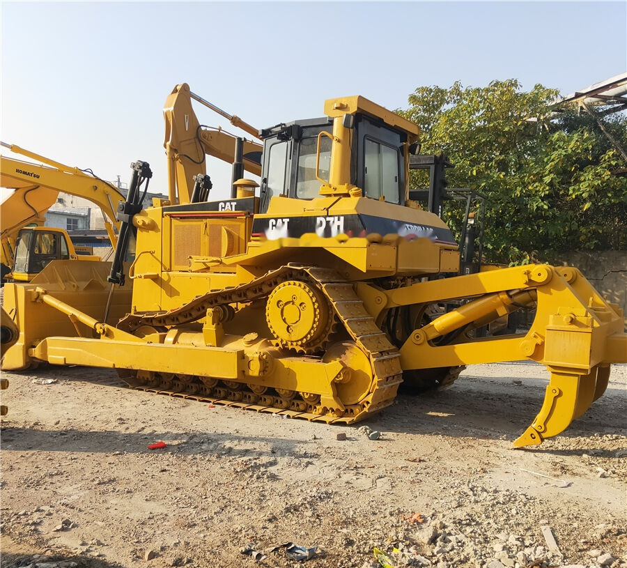 Caterpillar D7H - جرافة: صورة 5 Caterpillar D7H - جرافة: صورة 5