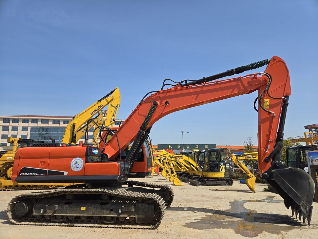حفار زحاف Doosan DX300: صورة 8
