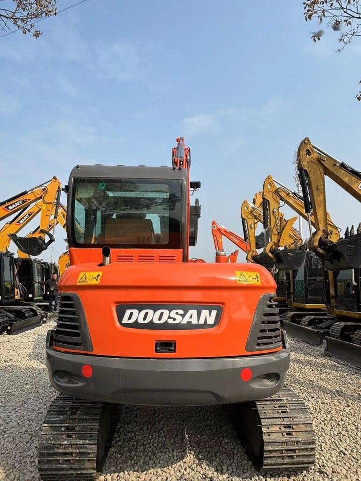 Doosan DX60 - حفارة مُصَّغرة: صورة 2 Doosan DX60 - حفارة مُصَّغرة: صورة 2
