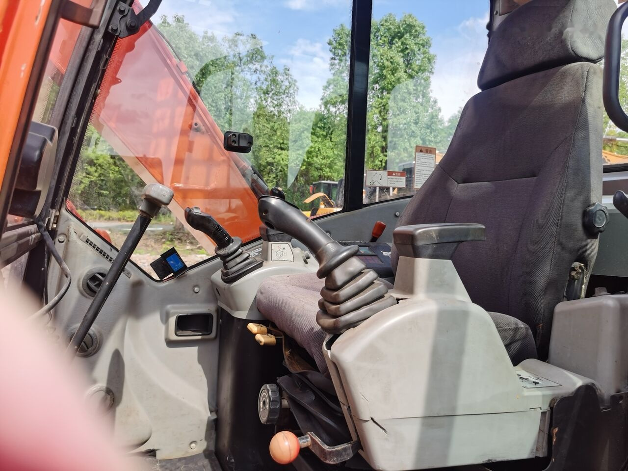 Doosan DX75 - حفار زحاف: صورة 1 Doosan DX75 - حفار زحاف: صورة 1