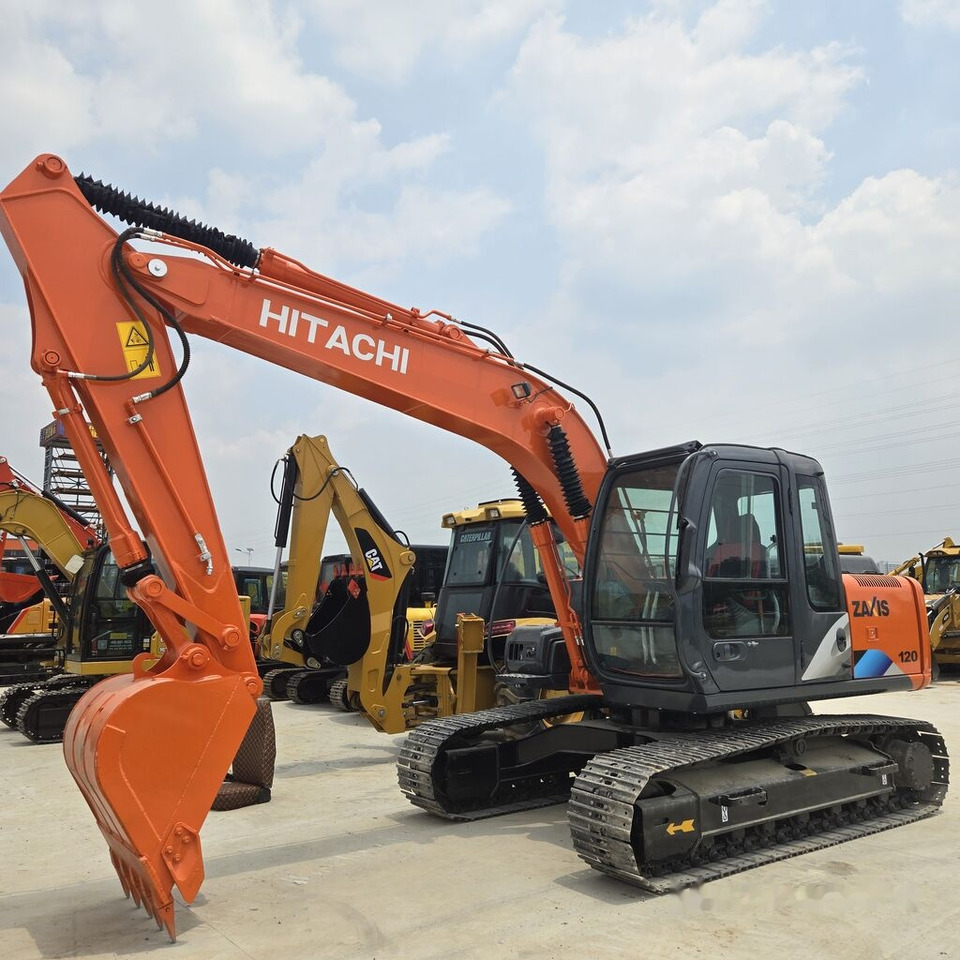Hitachi ZX120 - حفار زحاف: صورة 3 Hitachi ZX120 - حفار زحاف: صورة 3