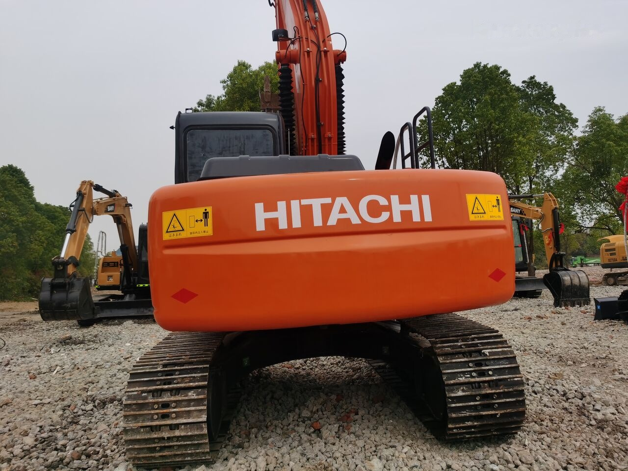 Hitachi ZX120 - حفار زحاف: صورة 4 Hitachi ZX120 - حفار زحاف: صورة 4
