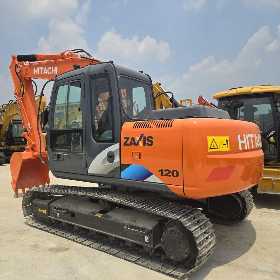 Hitachi ZX120 - حفار زحاف: صورة 5 Hitachi ZX120 - حفار زحاف: صورة 5