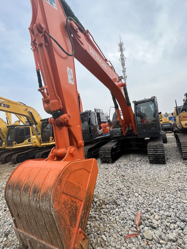 Hitachi ZX200 - حفار زحاف: صورة 2 Hitachi ZX200 - حفار زحاف: صورة 2