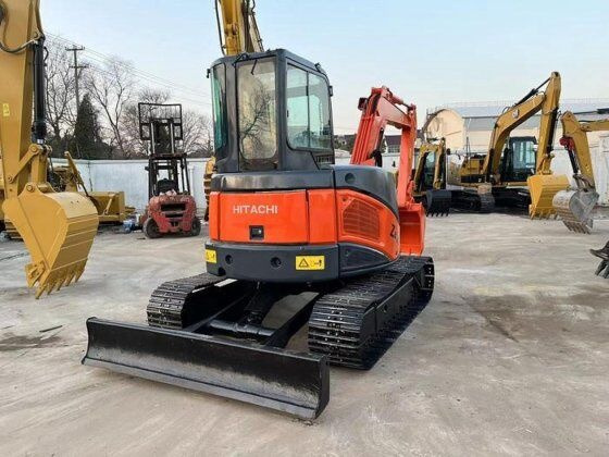 Hitachi ZX50 - حفارة مُصَّغرة: صورة 2 Hitachi ZX50 - حفارة مُصَّغرة: صورة 2
