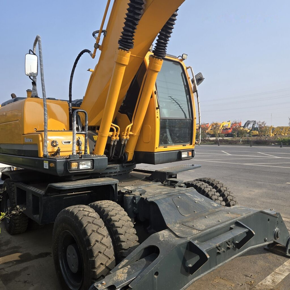 Hyundai R210W-9 - حفارة دولاب: صورة 5 Hyundai R210W-9 - حفارة دولاب: صورة 5