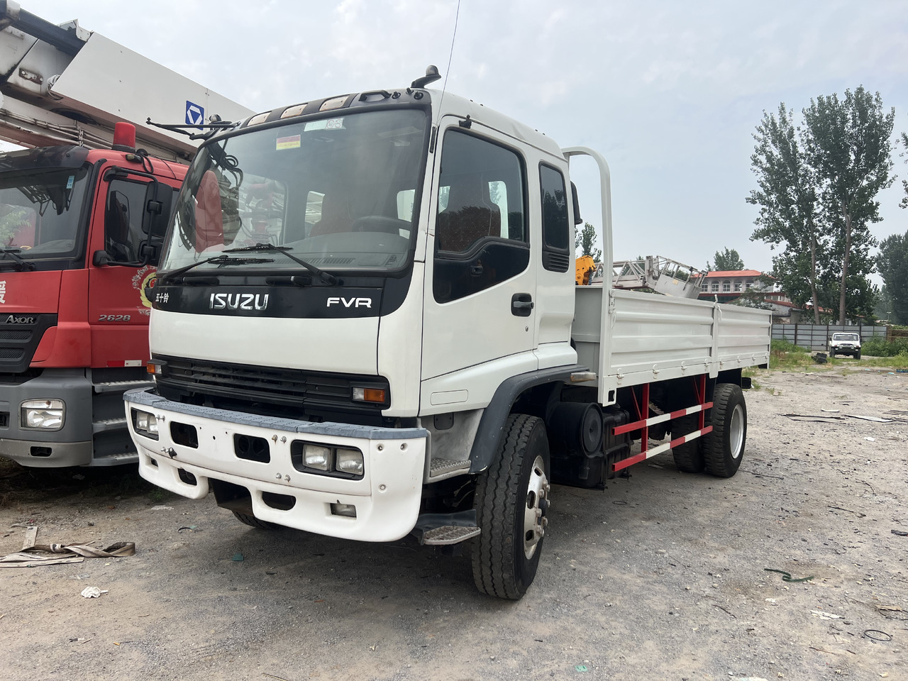 ISUZU Cargo truck - شاحنة قلاب: صورة 1 ISUZU Cargo truck - شاحنة قلاب: صورة 1