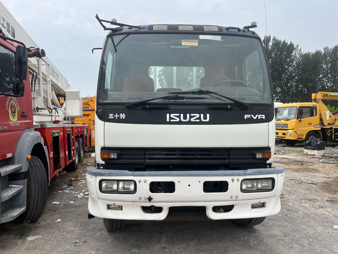 ISUZU Cargo truck - شاحنة قلاب: صورة 2 ISUZU Cargo truck - شاحنة قلاب: صورة 2
