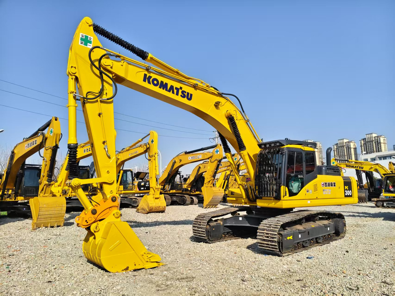 KOMATSU PC300-7 - حفار زحاف: صورة 3 KOMATSU PC300-7 - حفار زحاف: صورة 3