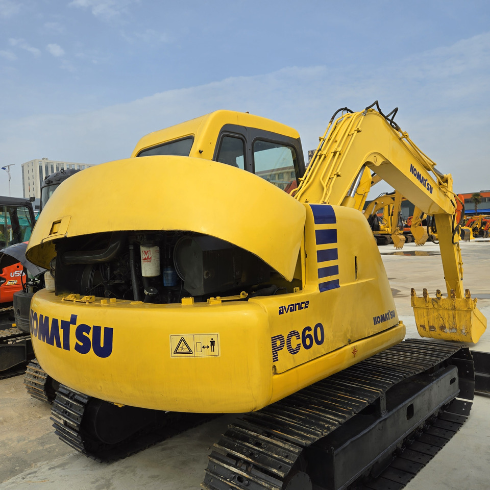 KOMATSU PC60 - حفارة مُصَّغرة: صورة 1 KOMATSU PC60 - حفارة مُصَّغرة: صورة 1