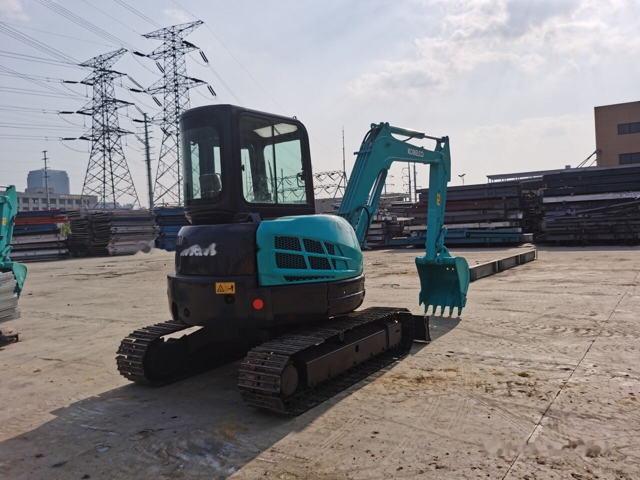 Kobelco SK55SR - حفارة مُصَّغرة: صورة 4 Kobelco SK55SR - حفارة مُصَّغرة: صورة 4