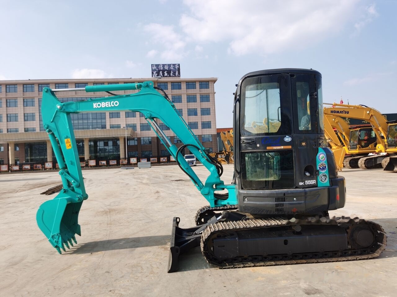 Kobelco SK55SR - حفارة مُصَّغرة: صورة 5 Kobelco SK55SR - حفارة مُصَّغرة: صورة 5