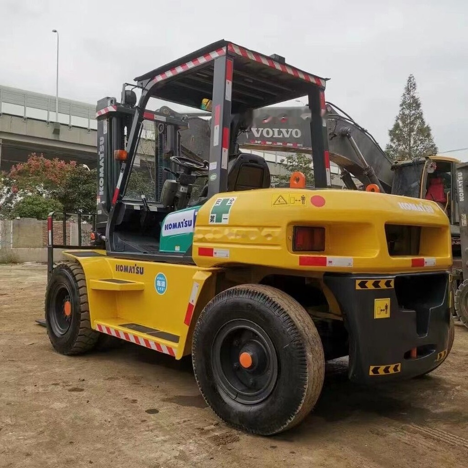 Komatsu FD70-7 - رافعة شوكية ديزل: صورة 5 Komatsu FD70-7 - رافعة شوكية ديزل: صورة 5