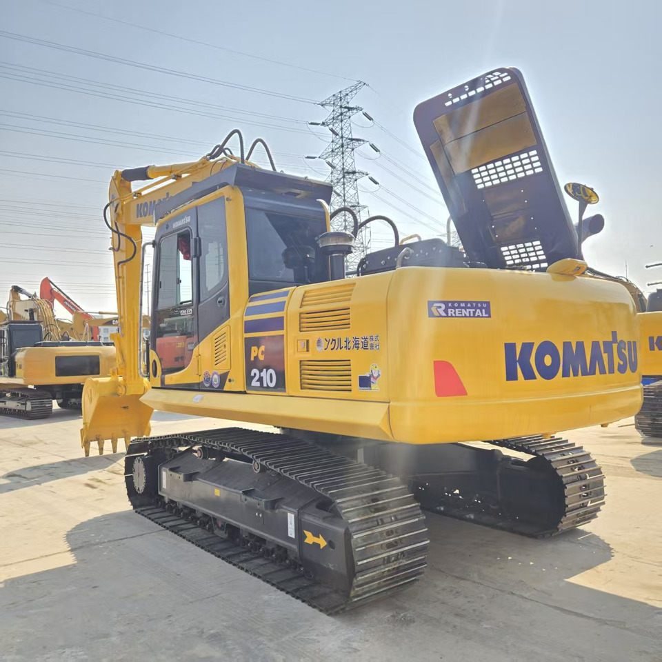 Komatsu PC210-8 - حفار زحاف: صورة 5 Komatsu PC210-8 - حفار زحاف: صورة 5